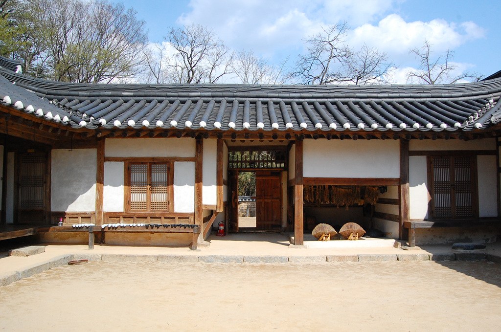 부여민칠식가옥